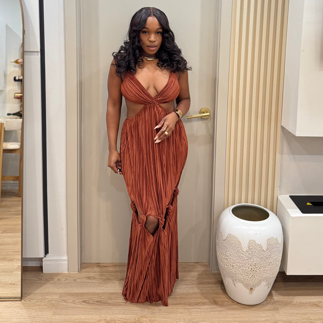 Barefoot Escape pleated maxi dress