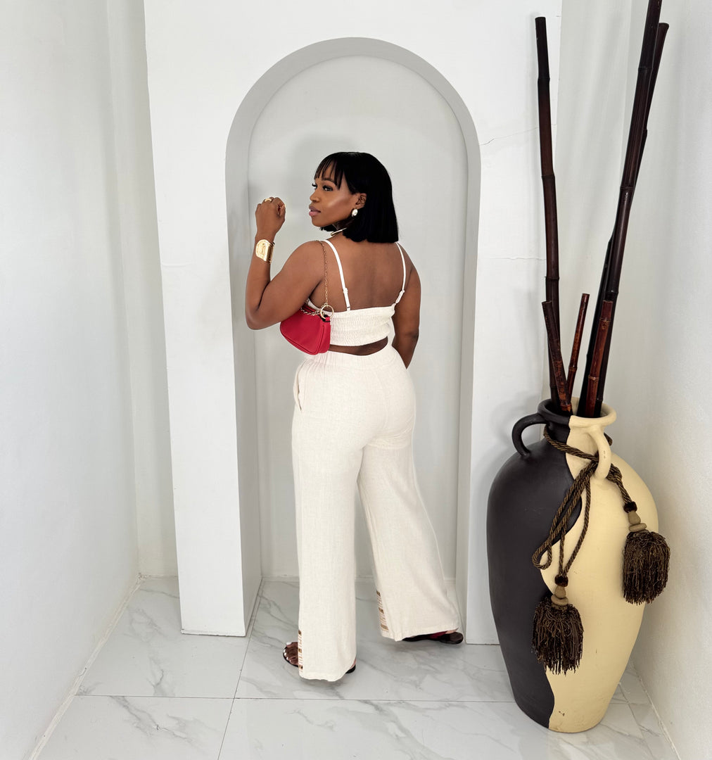 The Evaya linen set