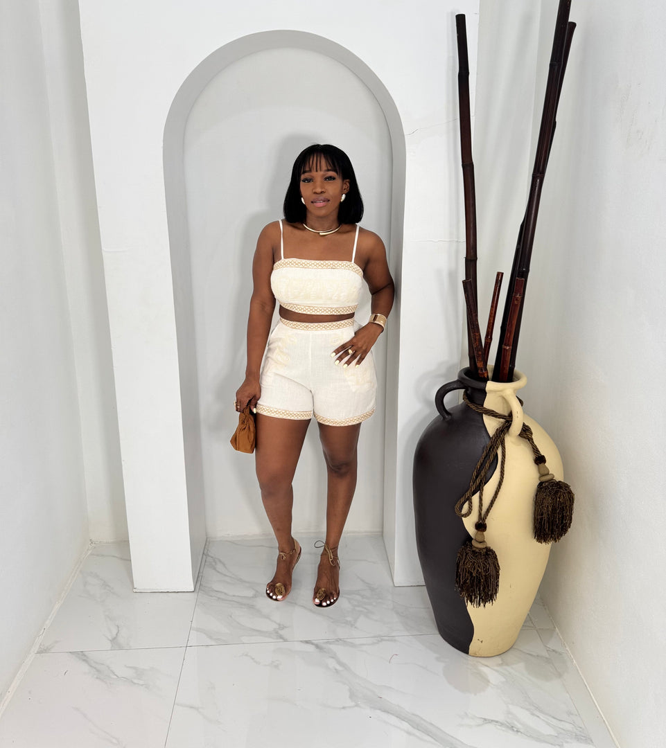 Nova embroidery shorts set